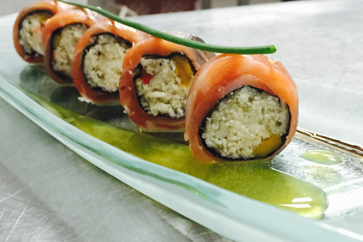 Le Table des Lys Restaurant, Arc 1950 style of cuisine