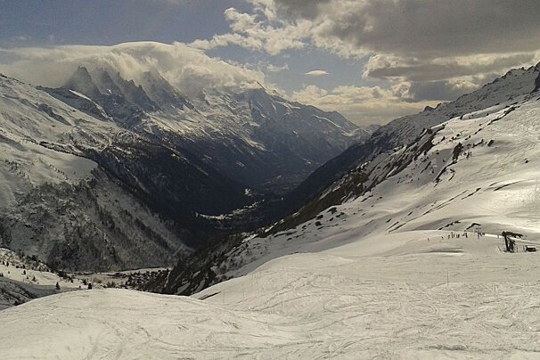 the chamonix valley seen from le tour in winter