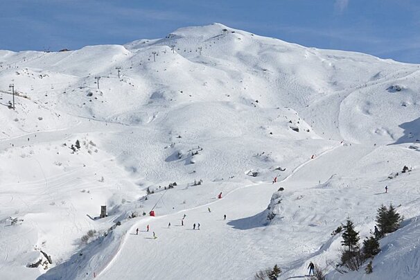 Cruising the blue runs in Avoriaz in 2018