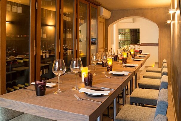 Le Mantel Restaurant, Cannes interior