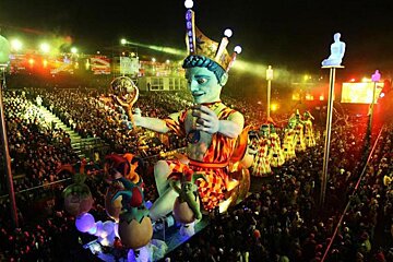 A float in the Nice Carnival 2011