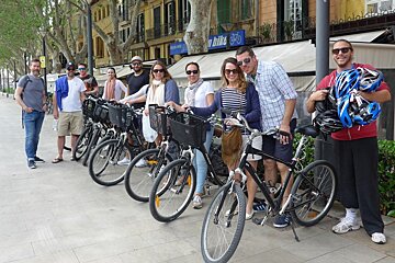 A group of cyclists in Palma de Mallorca