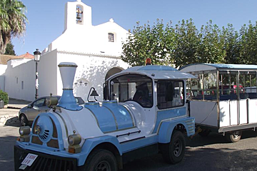 tourist train at san carlos ibiza