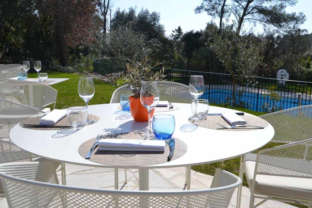 La Vague de Saint Paul Restaurant, Saint-Paul de Vence garden
