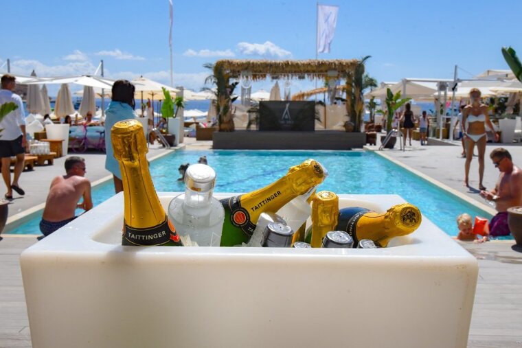 Nikki Beach Champagne Brunch 2019 Review