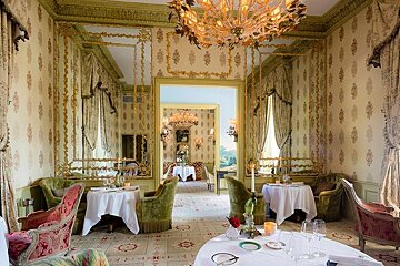 Chateau de Mirambeau, Bordeaux Area hotel restaurant