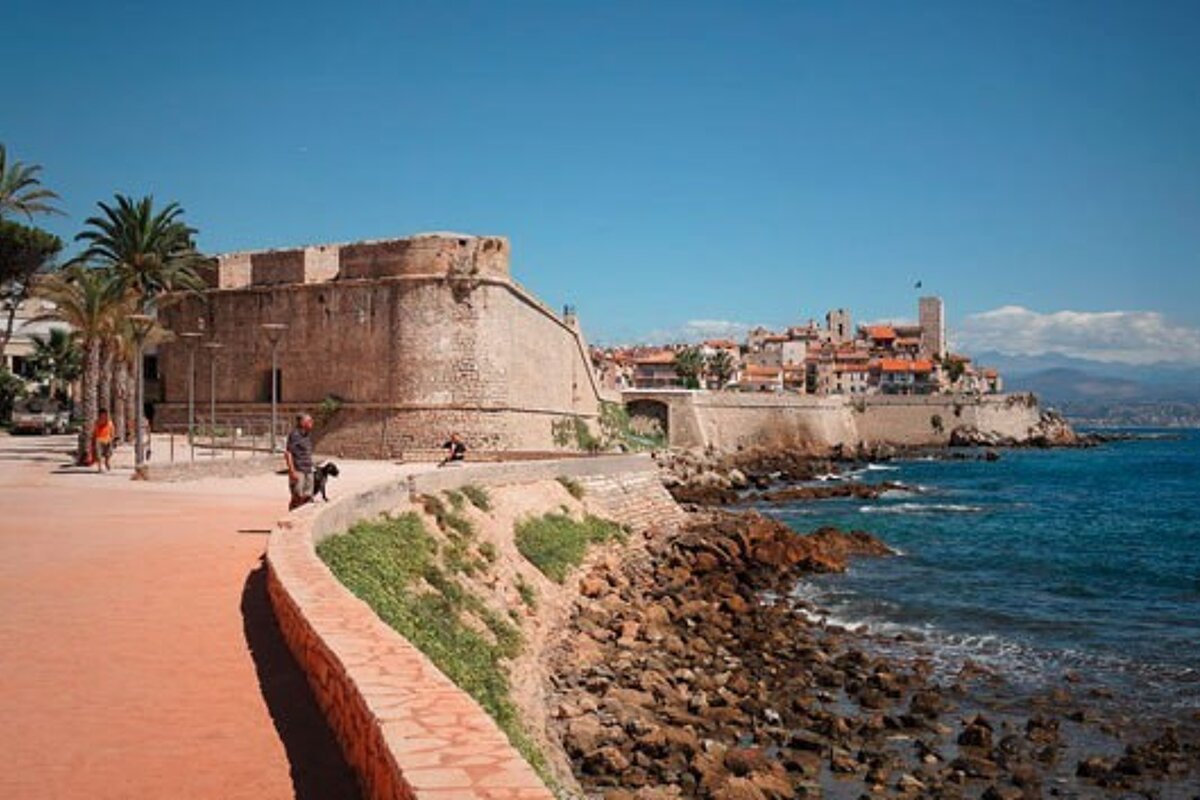 Musee Naval et Napoleonien