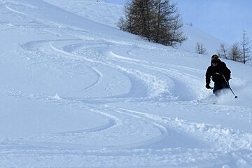 Snow storms & sun in Val d'Isere this week