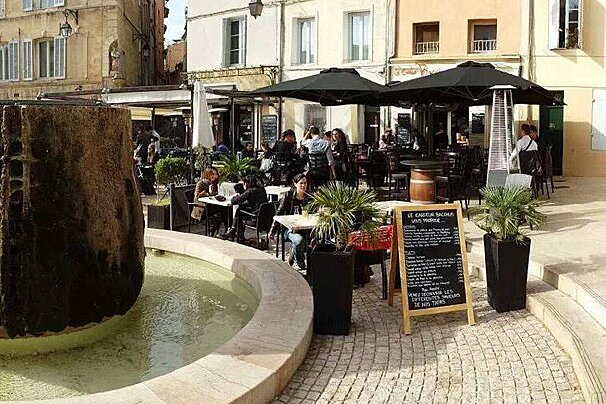 Le Cardeur Bacchus Bar, Aix-en-Provence exterior
