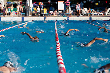 Parc des Dereches, Morzine pool