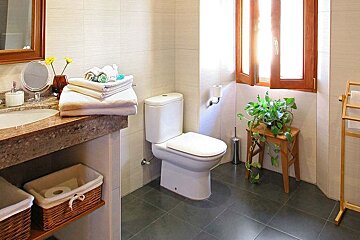 Ca'n Abril Hotel, Soller bathroom