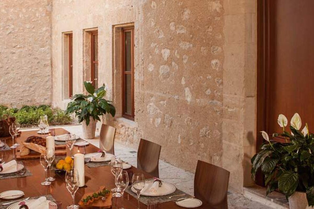 Castell Son Claret, Calvia (Region) terrace