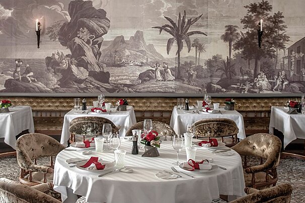 Joel Robuchon Restaurant, Monte-Carlo interior