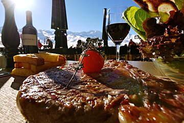 La Face Ouest Restaurant, Val Thorens style of cuisine