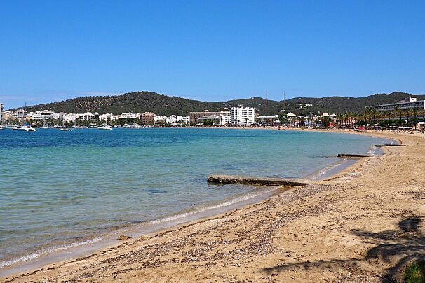long city beach in san antonio ibiza