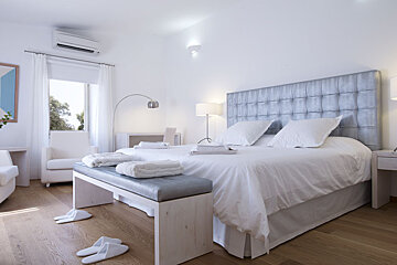 Son Simo Vell Agroturisme Hotel, Alcudia double bedroom