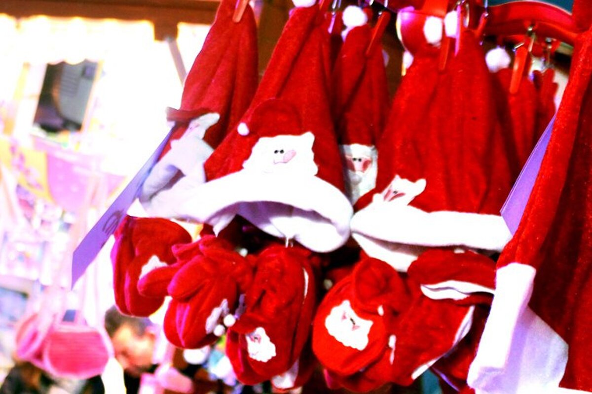 The Christmas Parade, Cannes