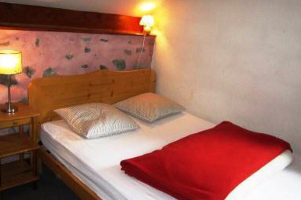 Altitude 1600 Chalet, Meribel - Rond Point / Altiport double room