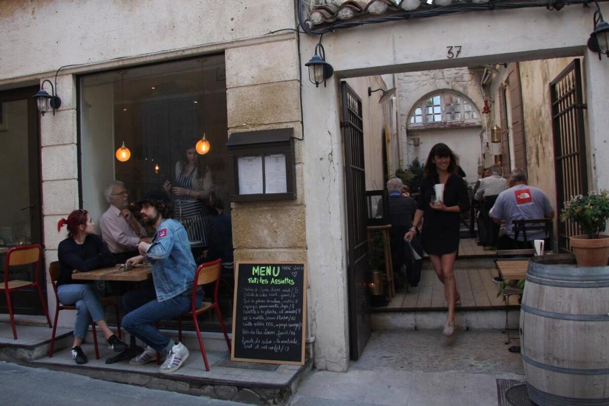 Chardon Restaurant, Arles exterior