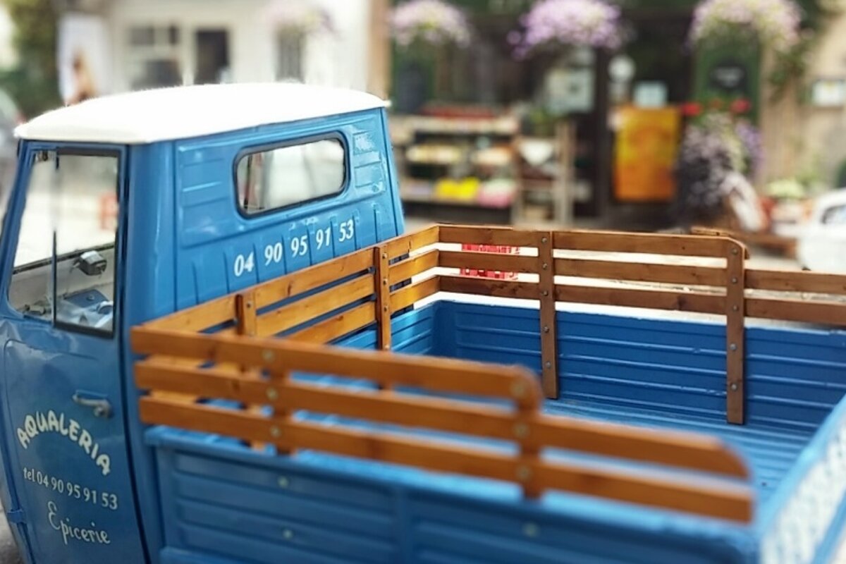 Provencal Delivery Van