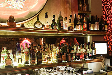 the interior of a bar in palma