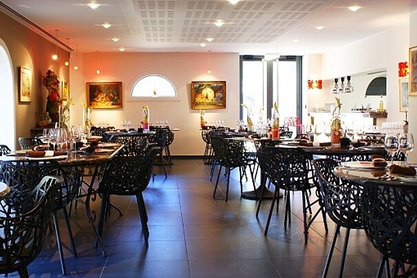 La Table de Beaurecueil, Aix-en-Provence interior