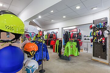 Skimium - Sport Emotion Centre Ski Hire, Les Deux Alpes shop interior