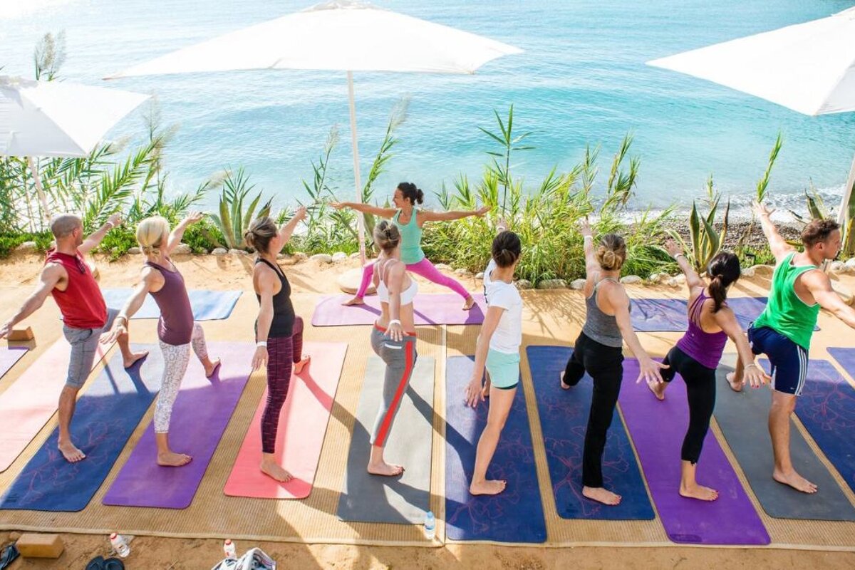 Amante Beach Club, Cala Llonga