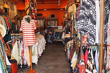 the interior of a vintage shop in santa gertrudis ibiza