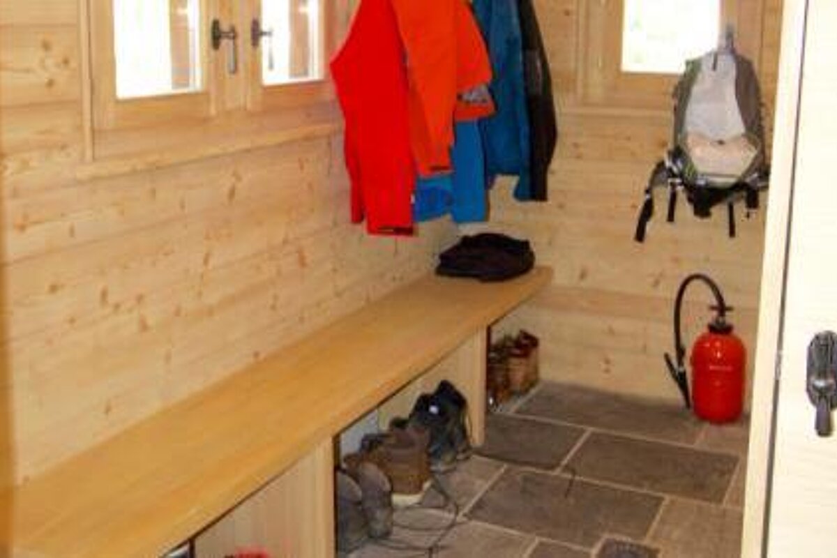 Heron Rez Apartment, Verbier - Centre hallway