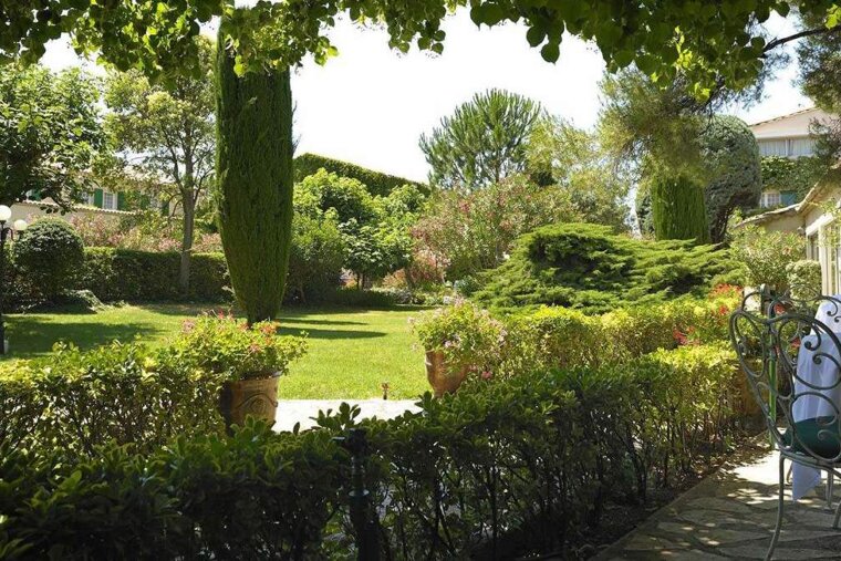 Top 6 luxury hotels in Avignon for 2019