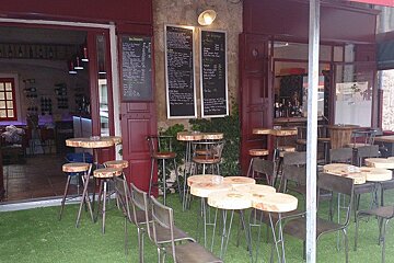 21 Chai d'Oeuvre Bar, Saint Remy de Provence terrace