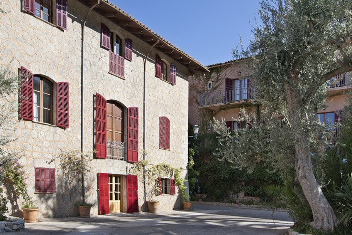 Costa D'Or Hotel, Deia exterior