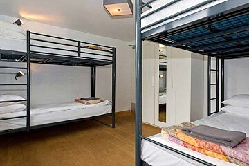 Hideout Hostel, Morzine bunkroom