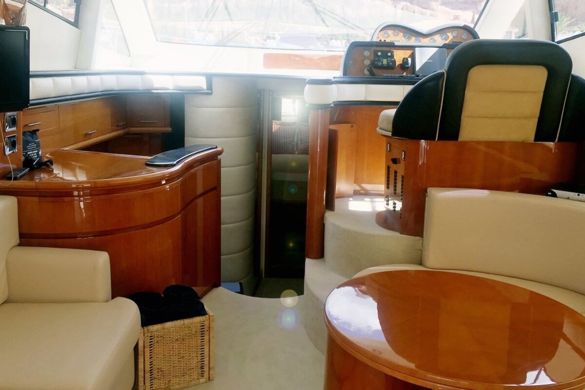 Astondoa 43' Fly 13.7m Motor Yacht, Mallorca Island saloon