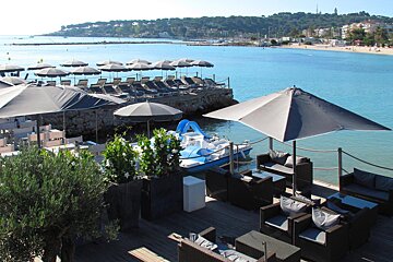 Royal Antibes Hotel, Antibes beach