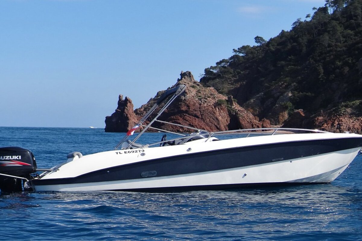 10 Person Motor Boat,  exterior