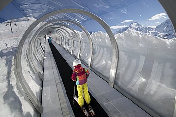 Beginner skiing in Les 2 Alpes winter 2017-18