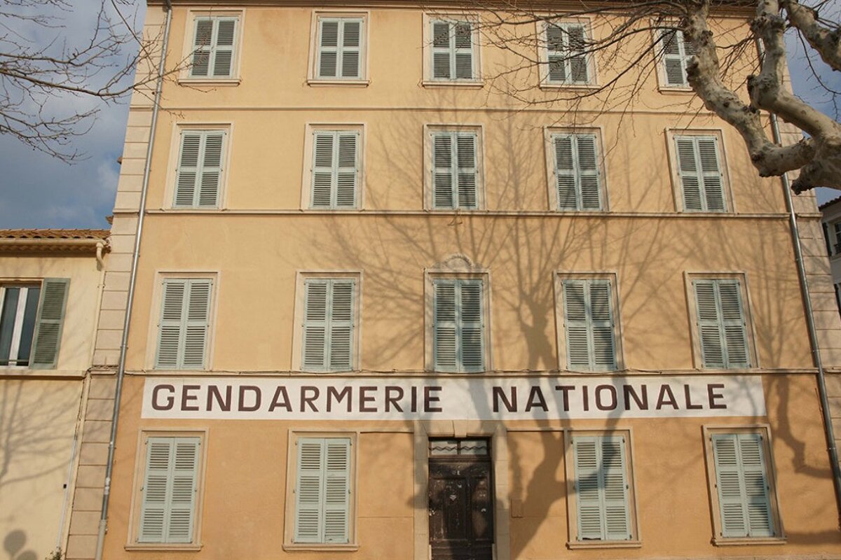 The exterior of the Gendarmerie de Saint tropez