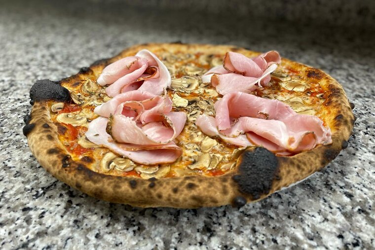 Pizza from Gusto e Basta