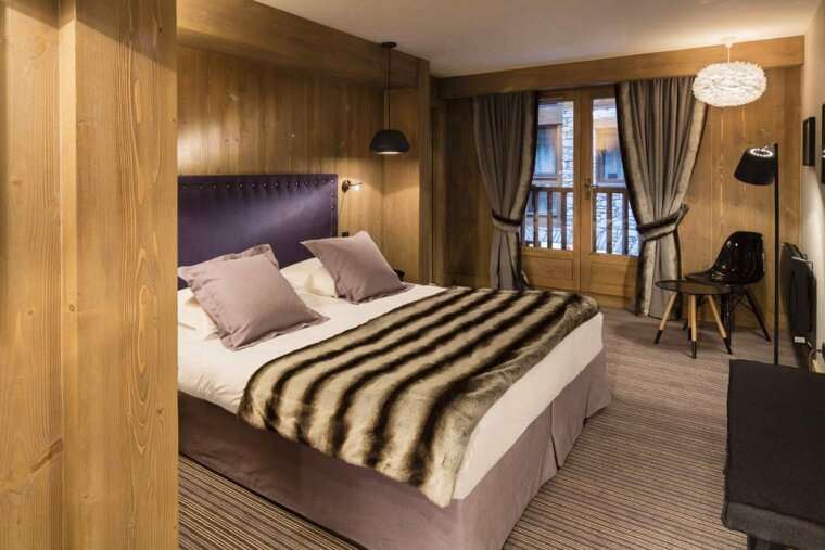 Kandahar Hotel, Val d'Isere double bedroom