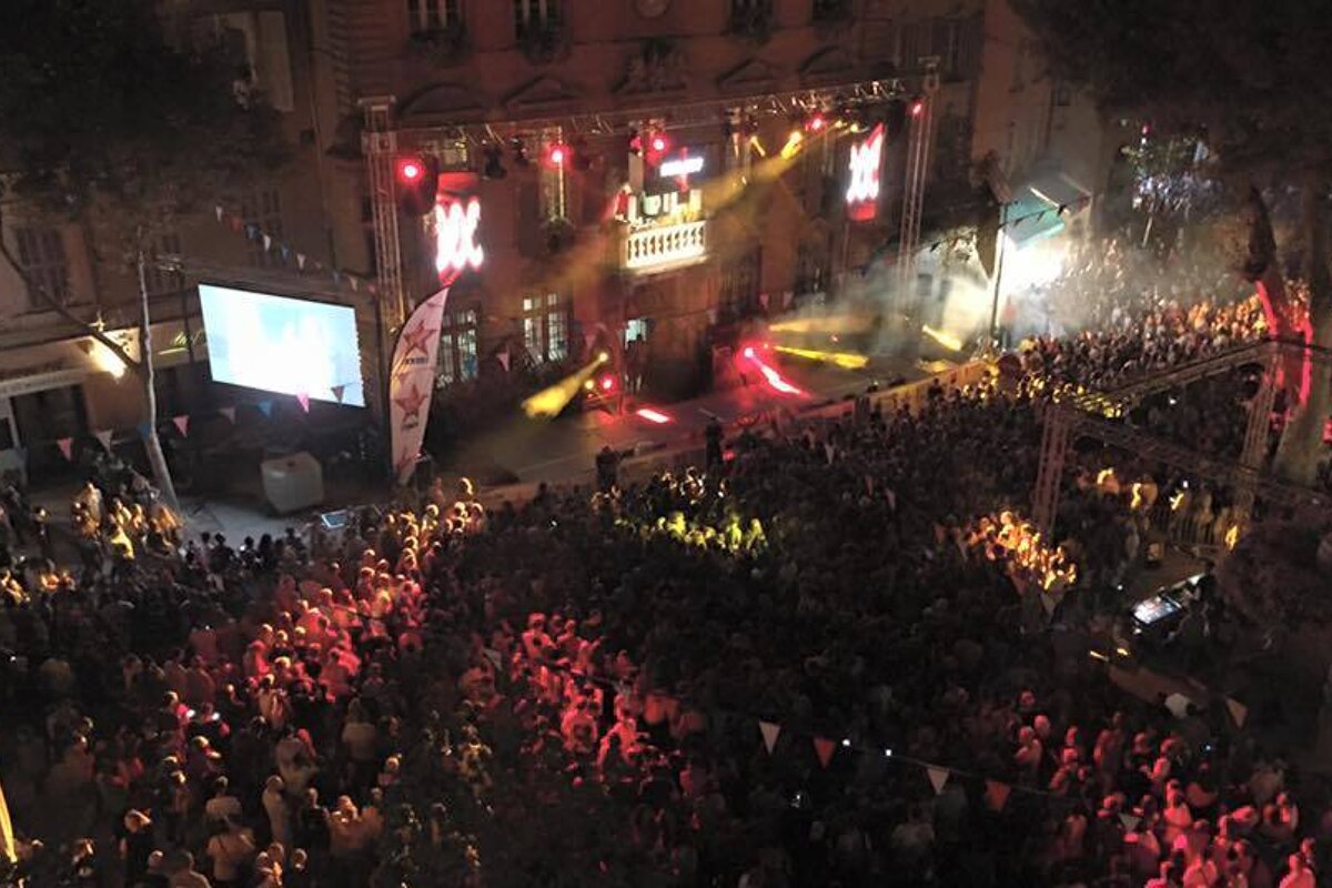 Du Son au Balcon, Salon de Provence