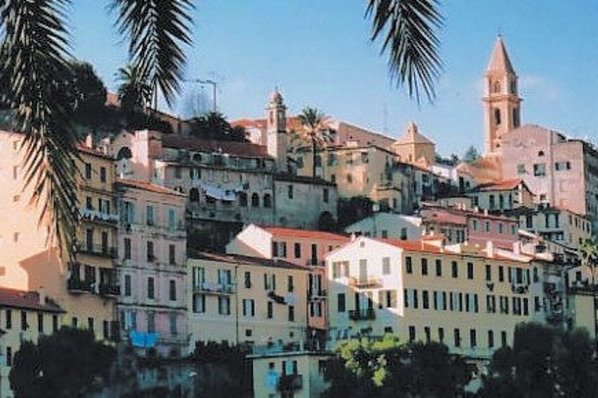 Italy & Sam Remo Market Guided Tour