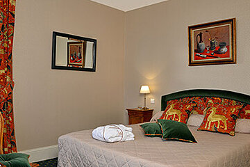 Le Manoir Saint Thomas Hotel, Amboise double bedroom