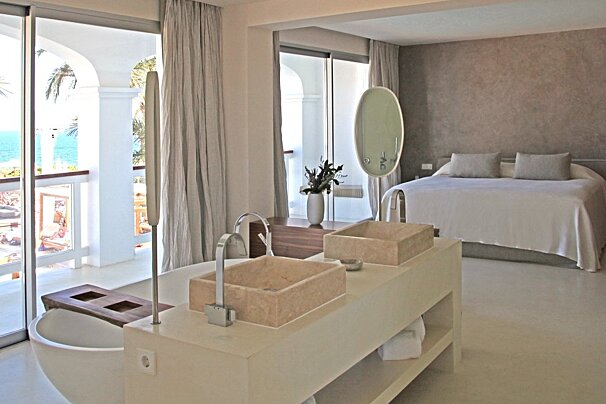 Destino Pacha Ibiza Resort Hotel, Talamanca double bedroom