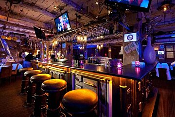 L'Aventure Restaurant, Courchevel   interior