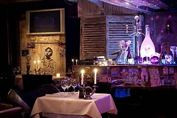 L'Aventure Restaurant, Courchevel   interior