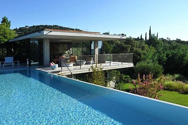 Emile Garcin Properties - Real Estate Agency, Saint Tropez exterior