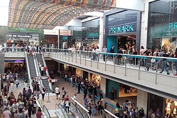 FAN Mallorca Shopping Centre, Palma Area shop interior