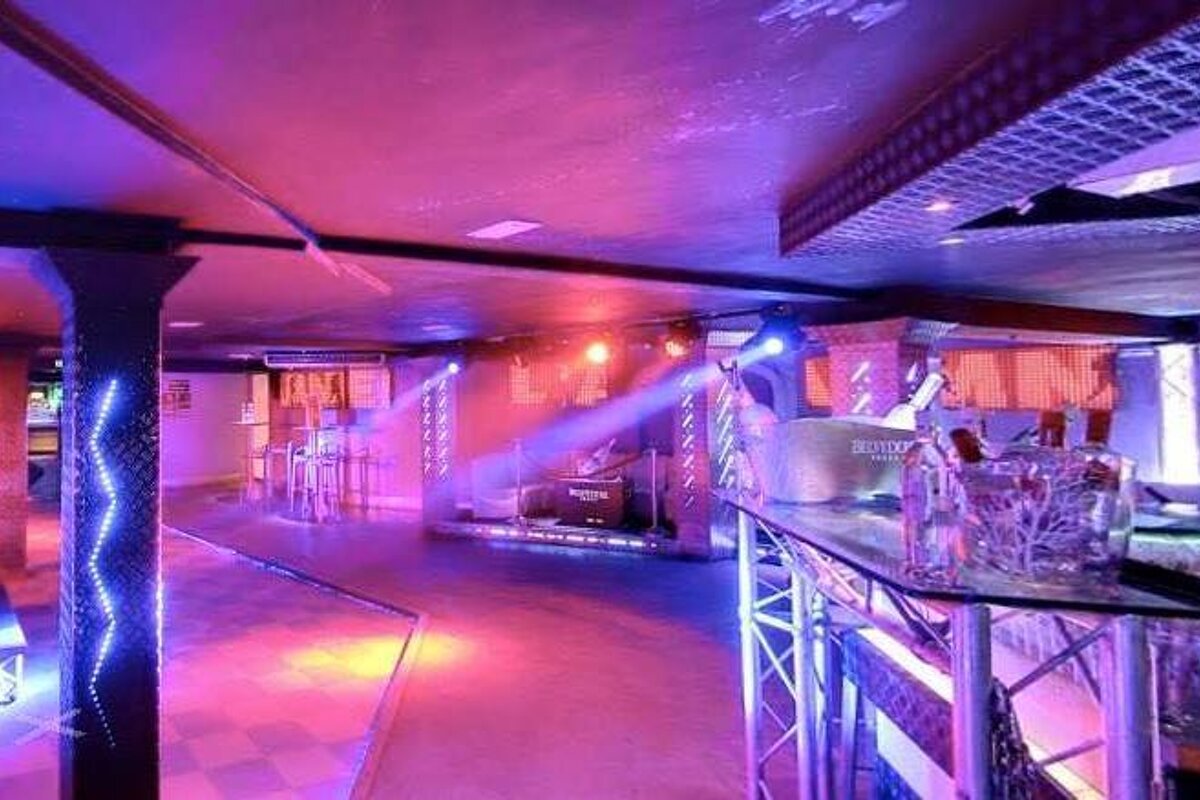 L'Amnesia Nightclub, Chamonix Sud